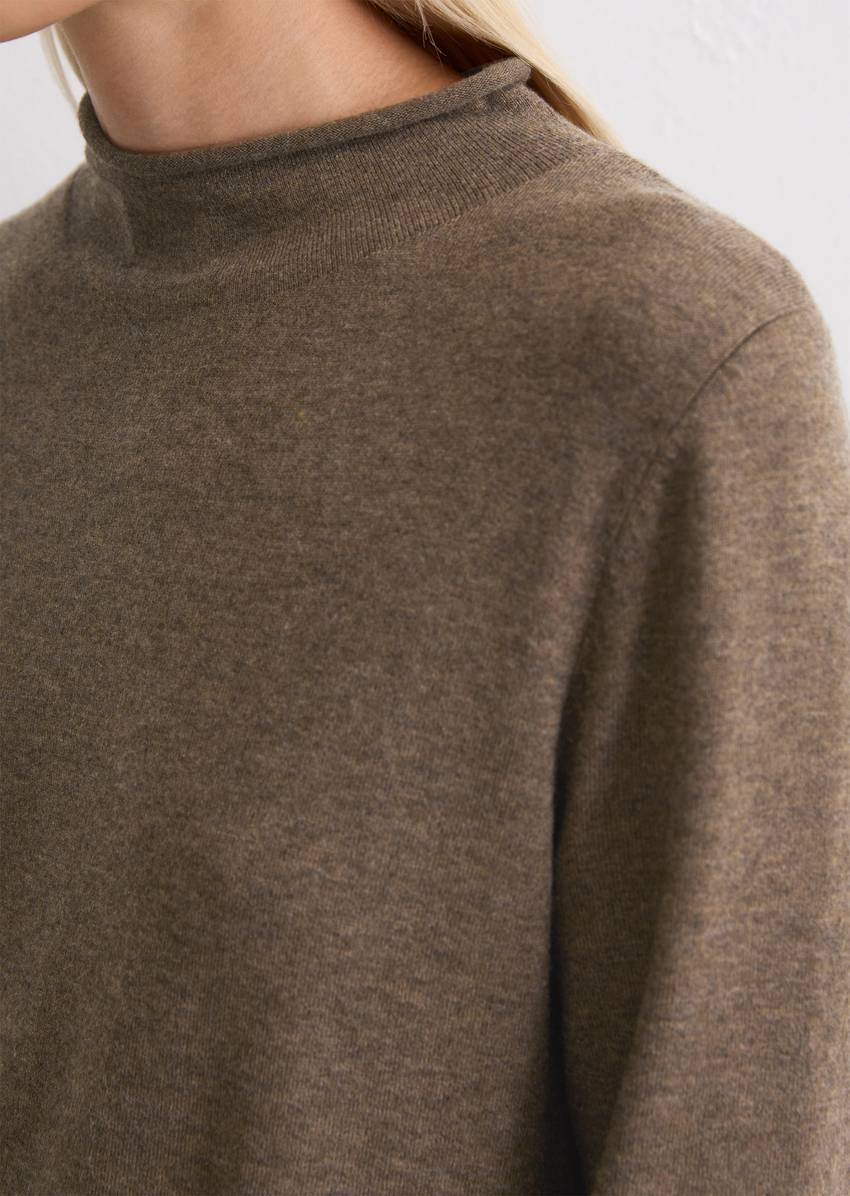 Knitted dress regular made from a fine virgin wool/viscose blend