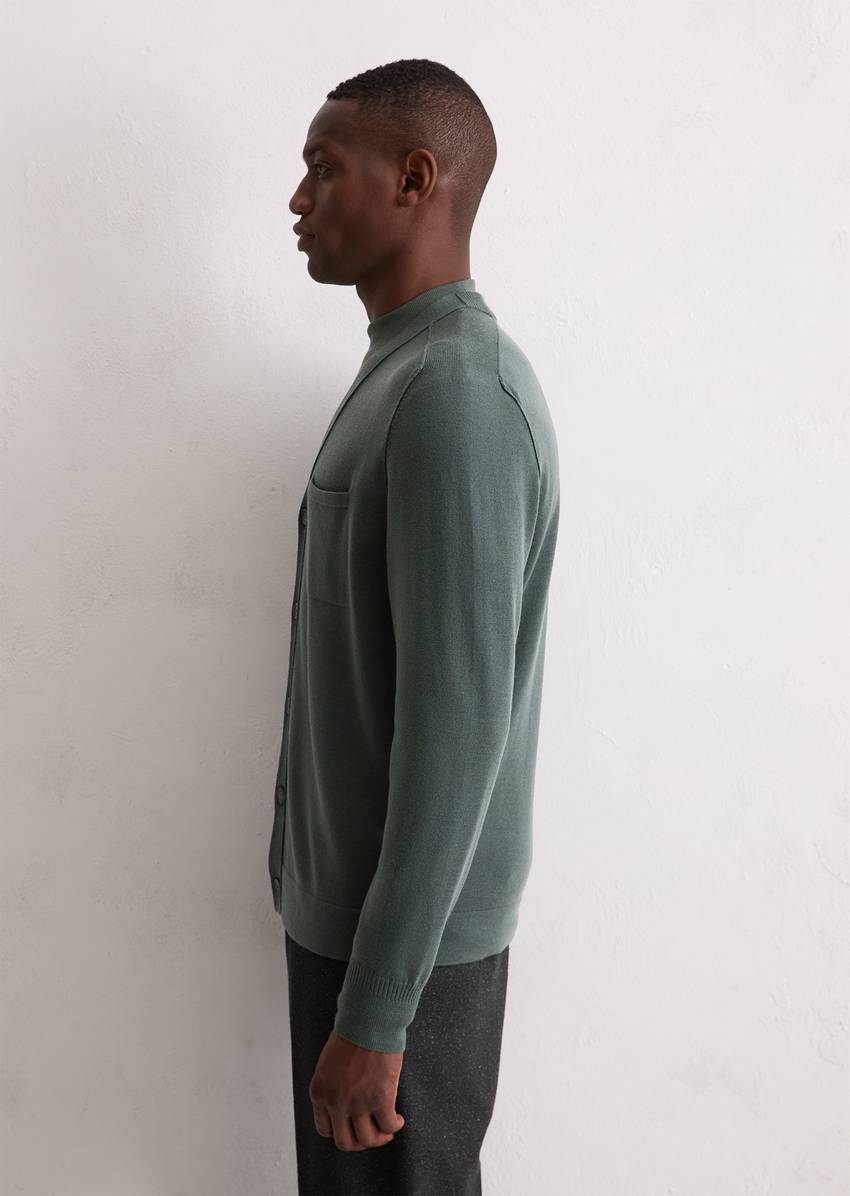 Regular cardigan made from soft merino wool