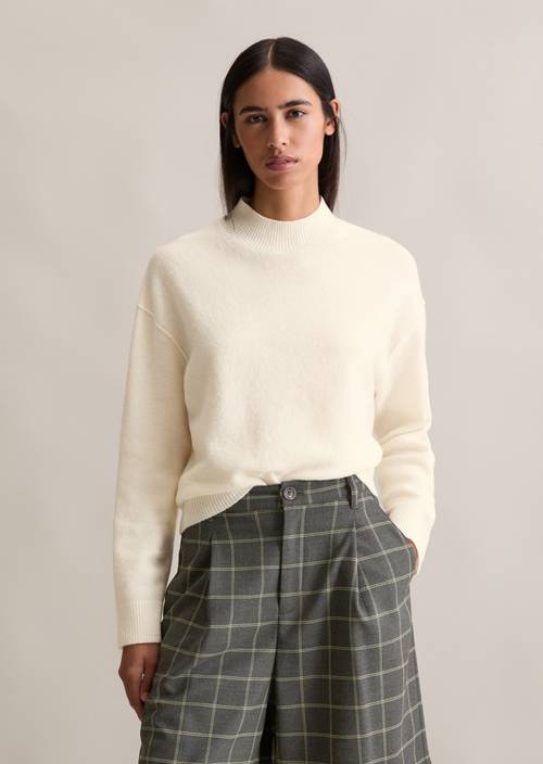 Knitted sweater regular made from a soft virgin wool blend