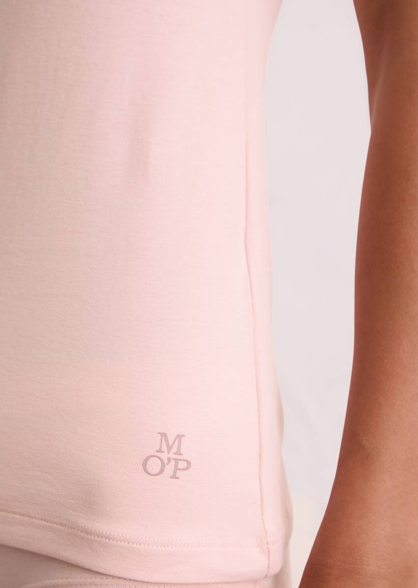 Lounge tank top made from an organic cotton blend