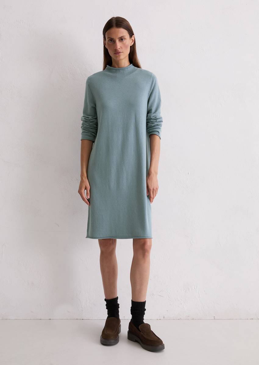 Knitted dress regular made from a fine virgin wool/viscose blend