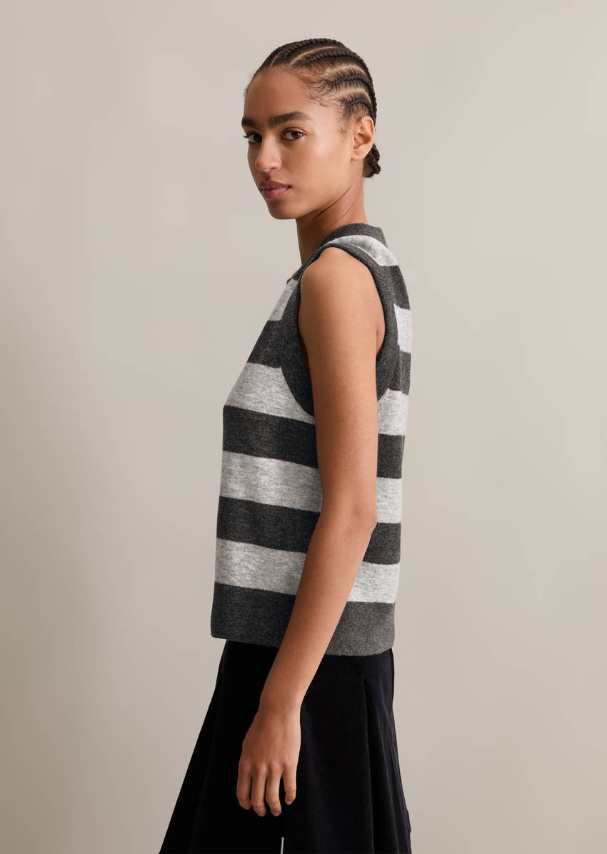 Regular striped sweater made from a soft virgin wool blend