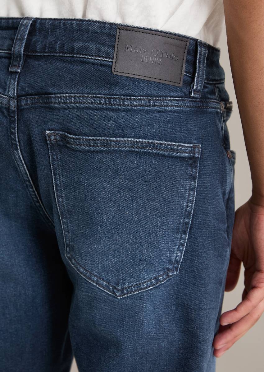 Jeans model Aric shaped made from an organic cotton blend