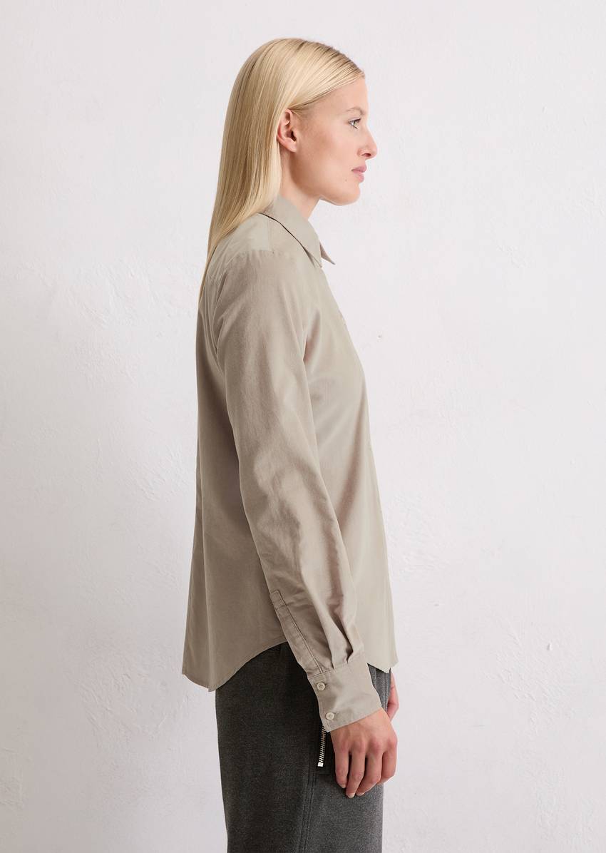 Fitted velvet blouse made from an organic cotton-viscose blend