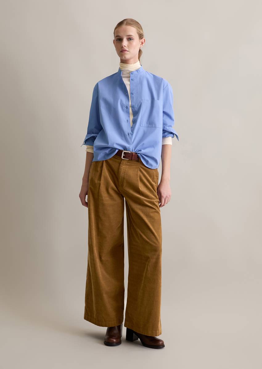 Relaxed stand-up collar blouse made from soft poplin