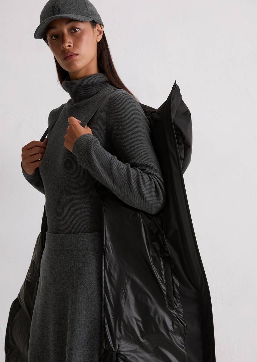 Down coat MOP x Function made from waterproof 2-layer performance fabric