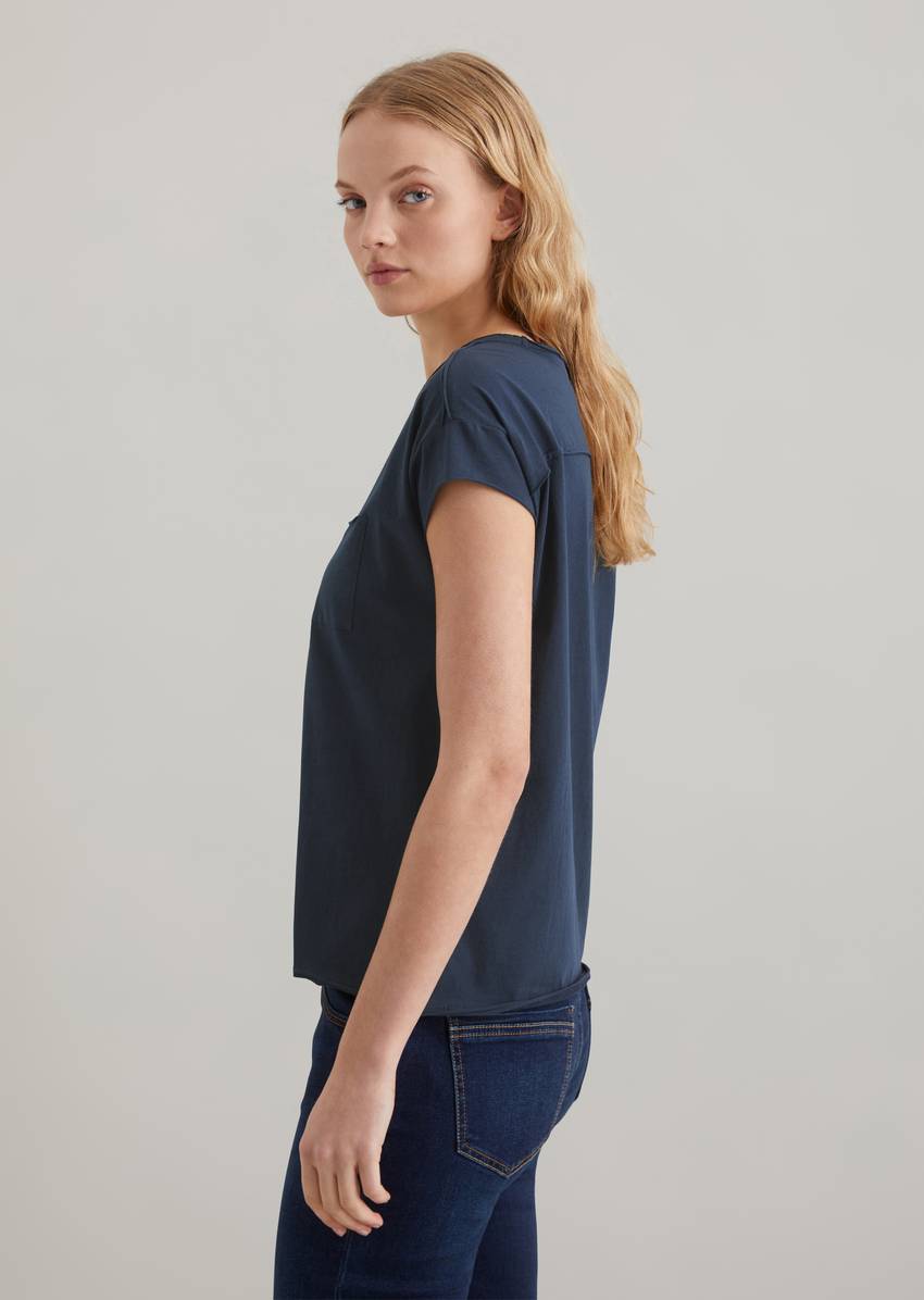 Relaxed T-shirt made of organic cotton