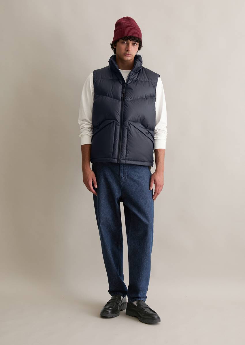 Regular puffer down vest made from water-repellent performance polyester