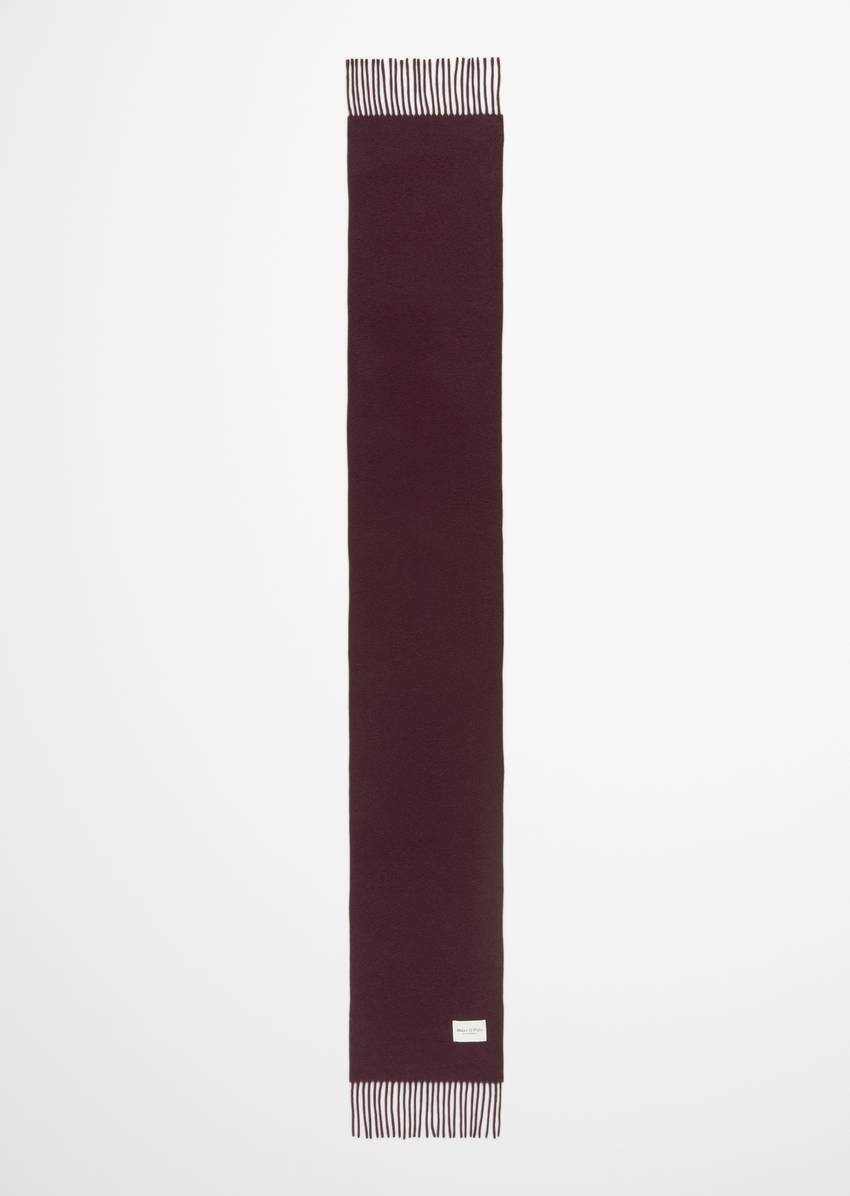 Scarf with fringes made from soft new wool