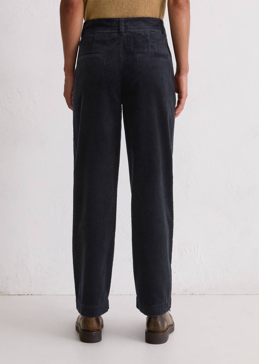 Corduroy pants model Lande loose made from organic cotton
