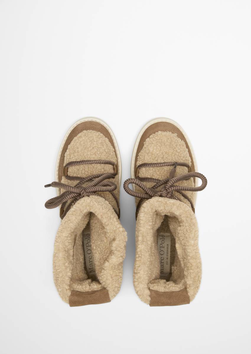 Winter boots model Pia with fluffy warm lining