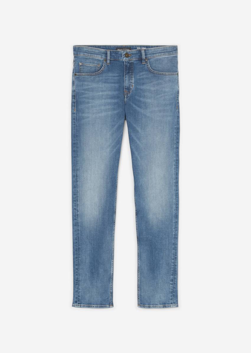 Jeans model Sjöbo shaped with a casual crosshatch denim texture