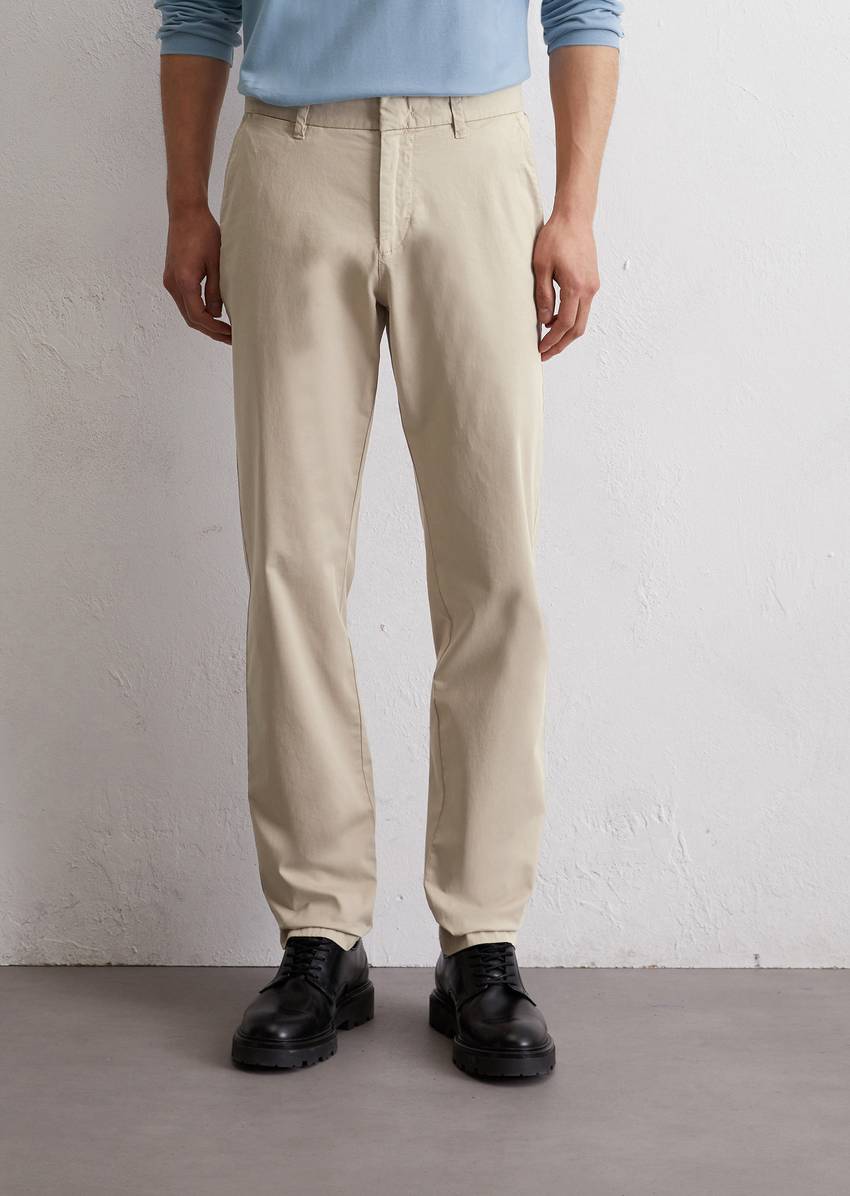 Chino model Osby tapered made from an organic cotton blend
