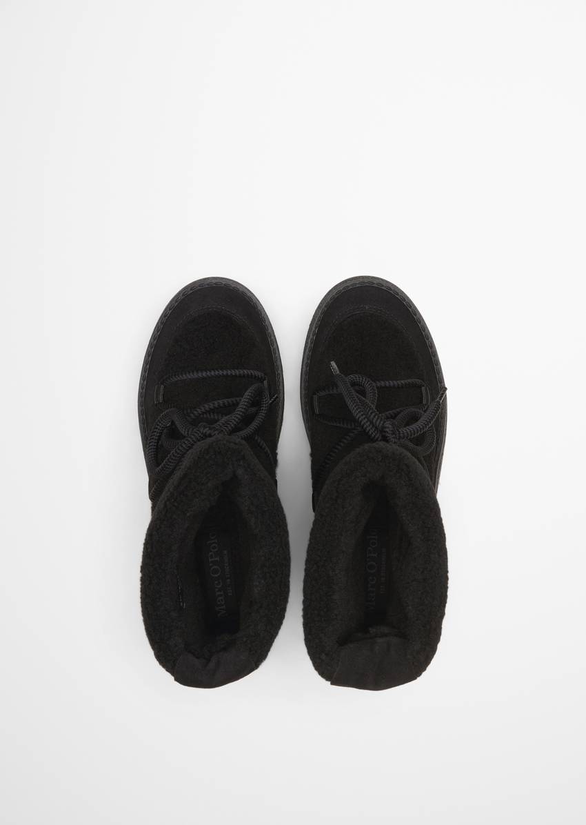 Winter boots model Pia with fluffy warm lining