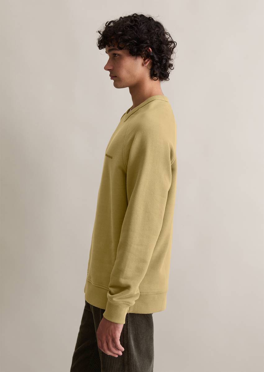 Relaxed sweatshirt made of heavy, structured quality