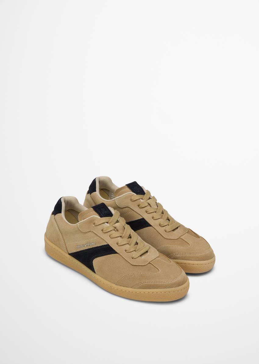 Court sneaker made from soft suede