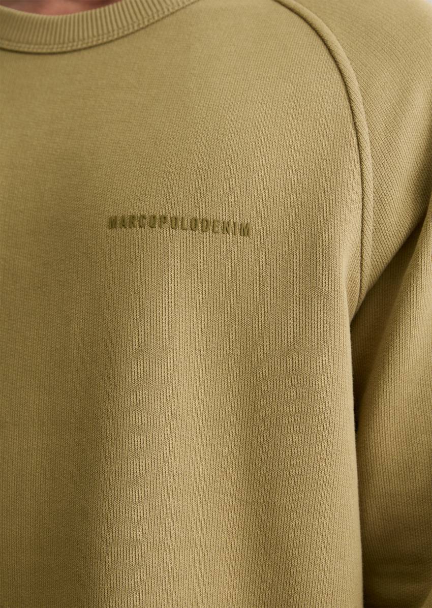 Relaxed sweatshirt made of heavy, structured quality