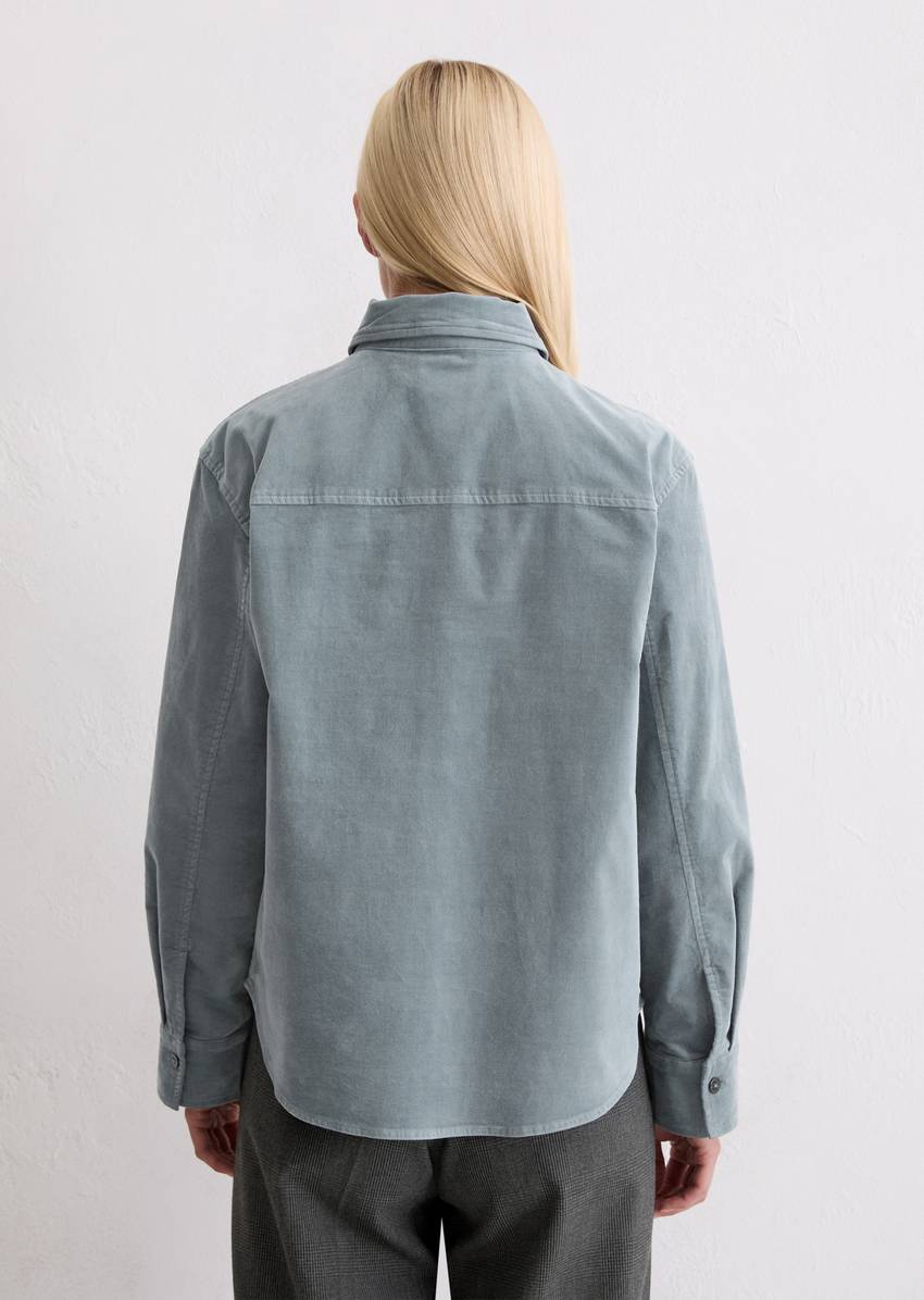 Relaxed velvet overshirt made from organic cotton stretch