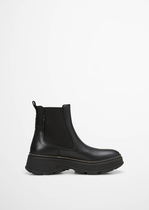 Chelsea boot model Elisa with lightweight TR outsole