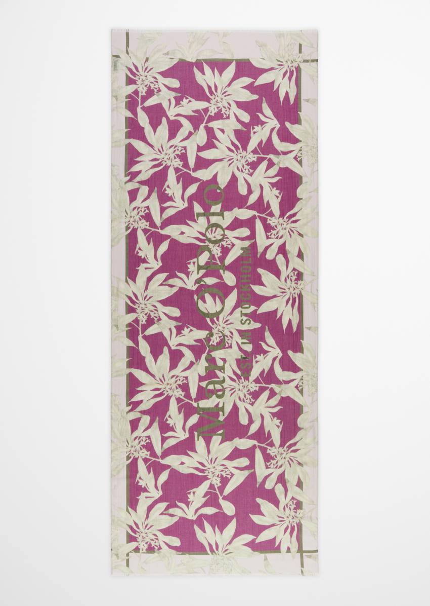 Scarf with all-over print with TENCEL™ Lyocell