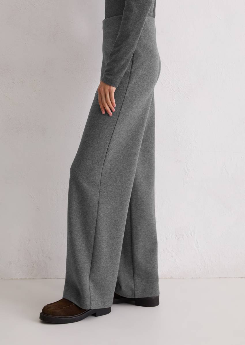 Relaxed jersey pants made from compact interlock jersey