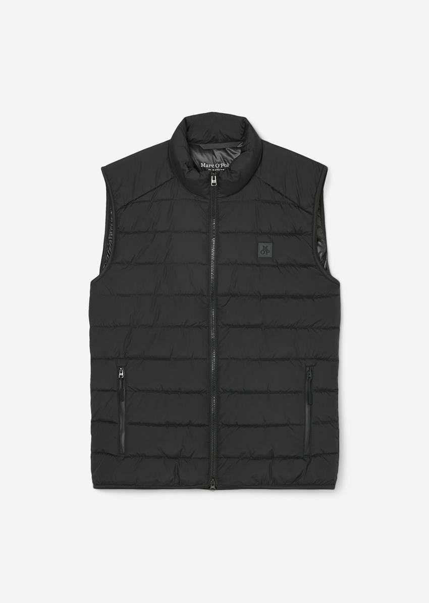 Regular quilted vest made of recycled fabric