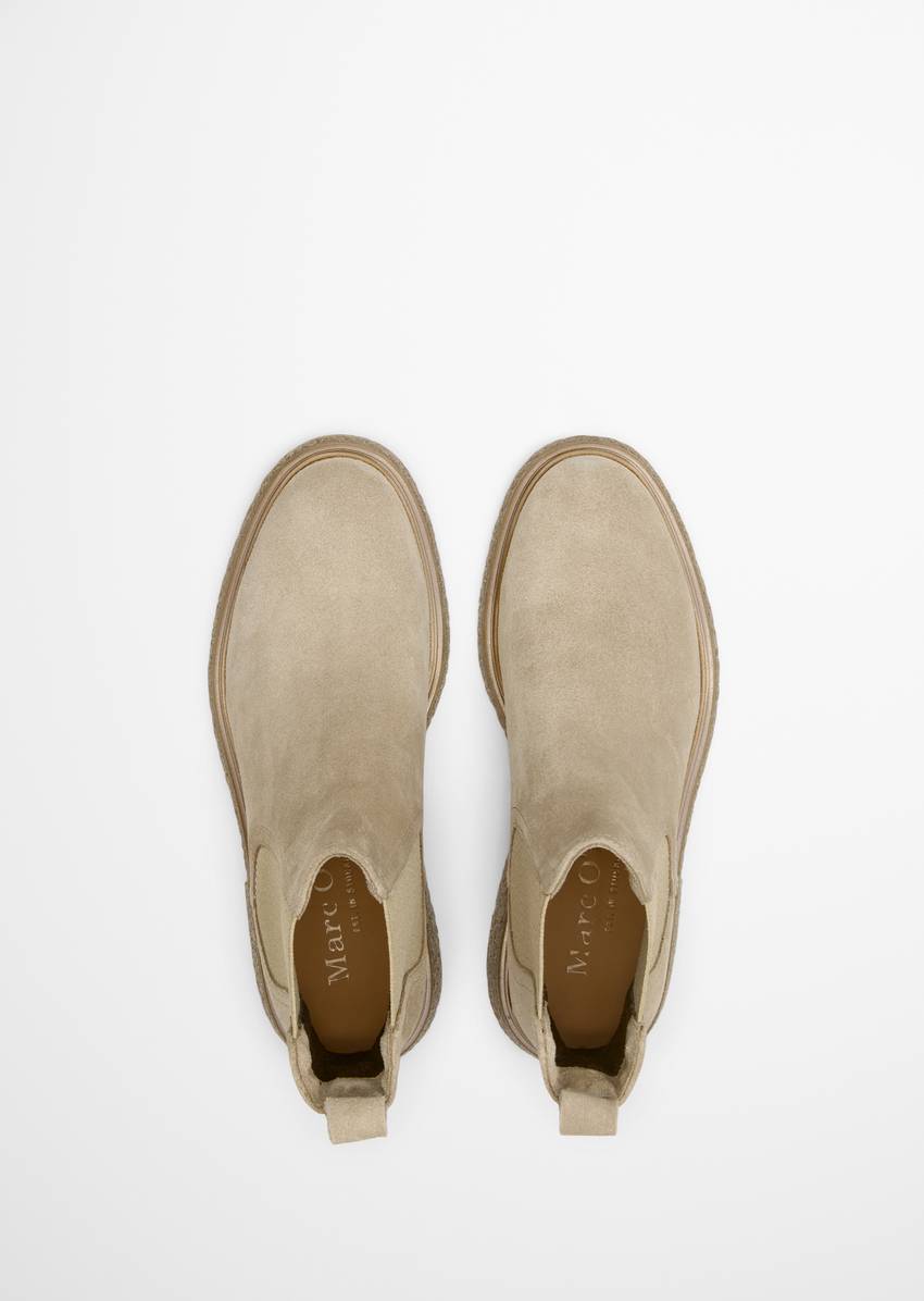 Chelsea boot made from soft suede
