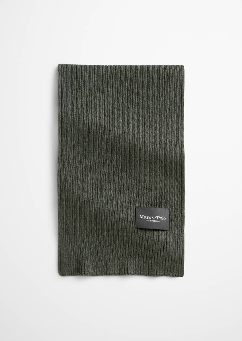 Knitted scarf made from pure organic cotton