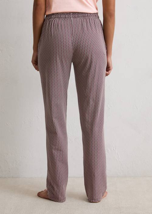 Lounge pants made from pure organic cotton