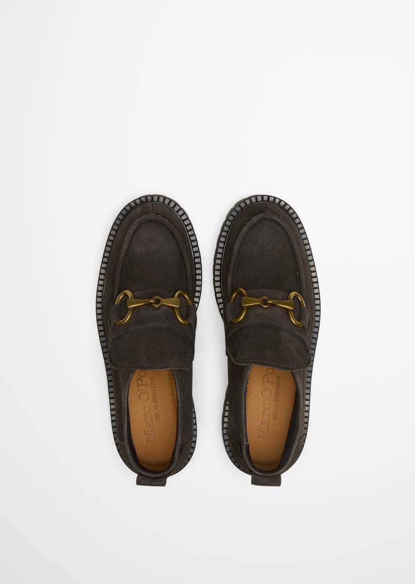 Loafer in mid-cut look made from suede