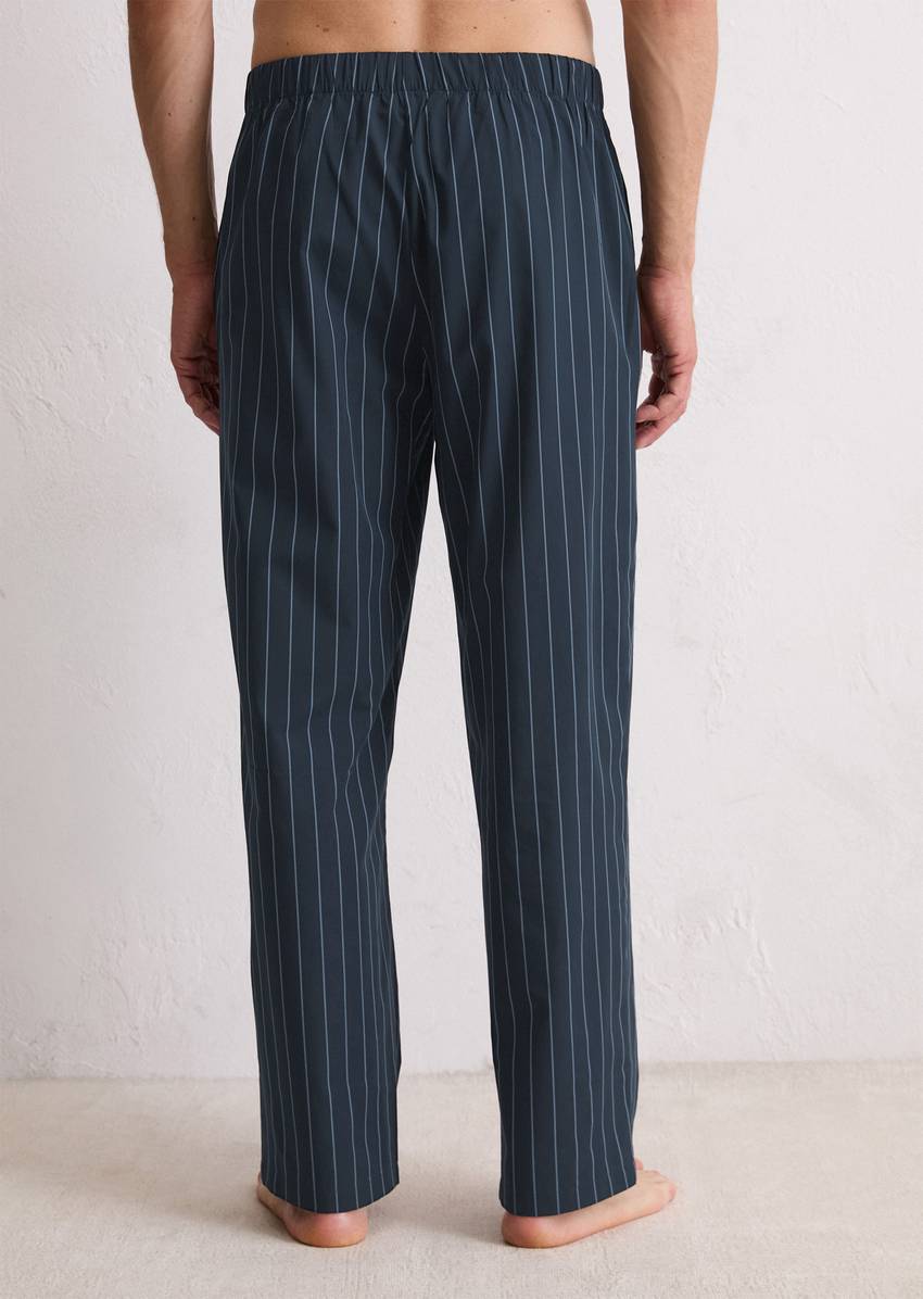 Lounge pants made from pure organic cotton