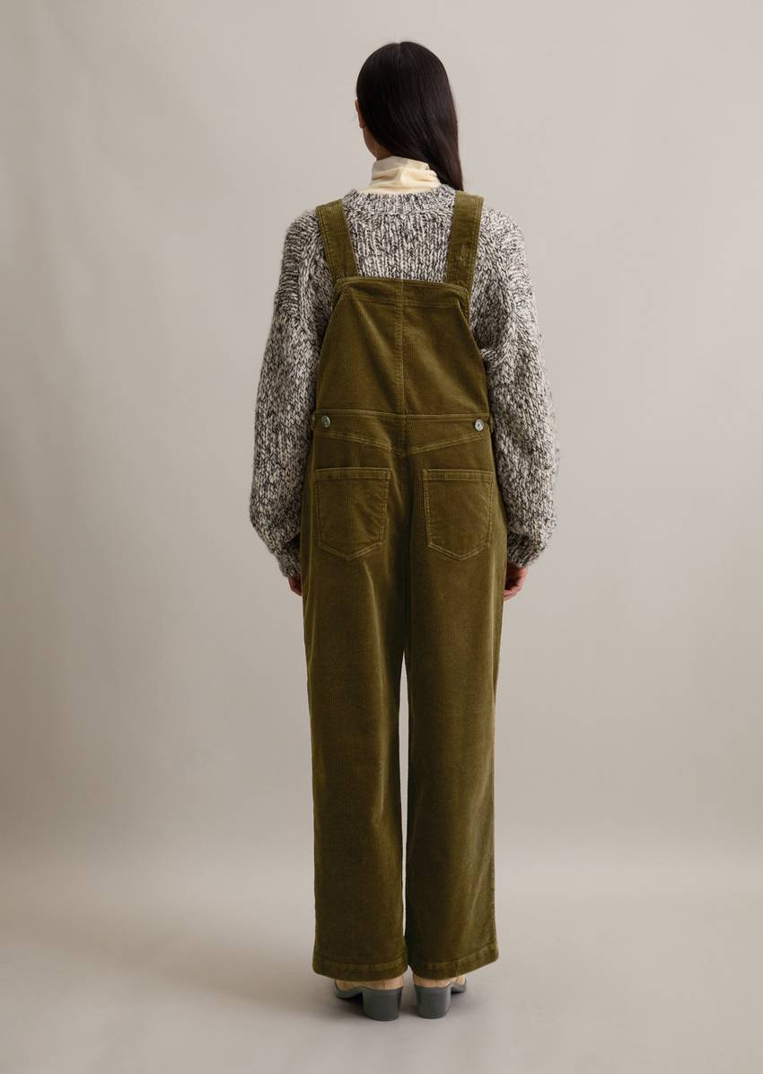 Relaxed corduroy overall made from a stretchy organic cotton blend