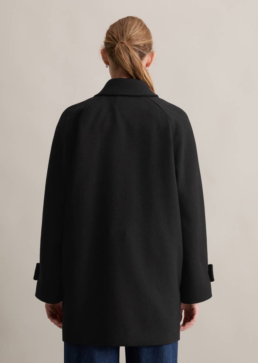 Relaxed short coat with recycled wool