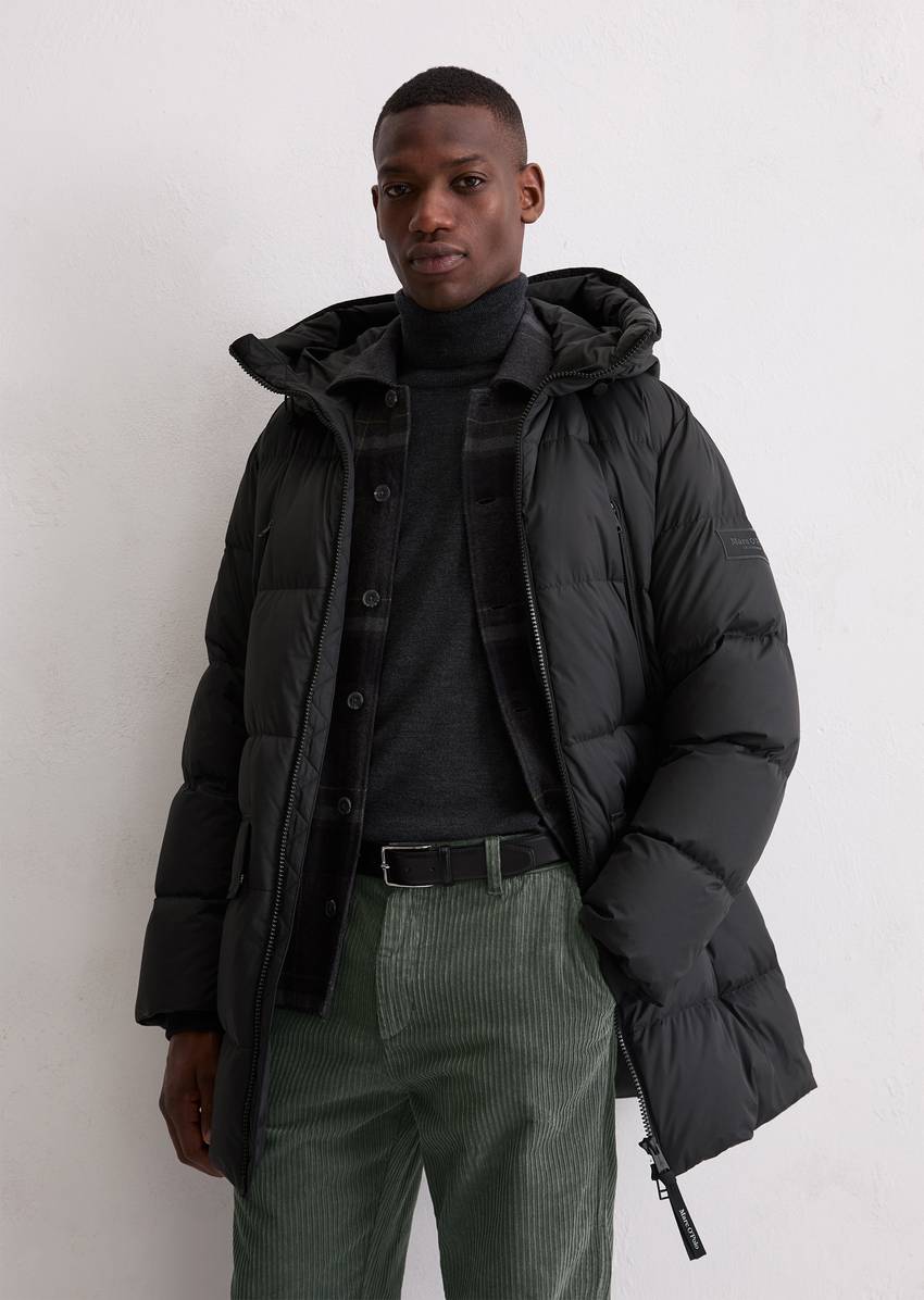 Regular puffer down jacket with functional pockets