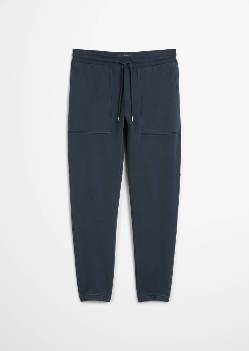 Regular sweatpants made from recycled cotton