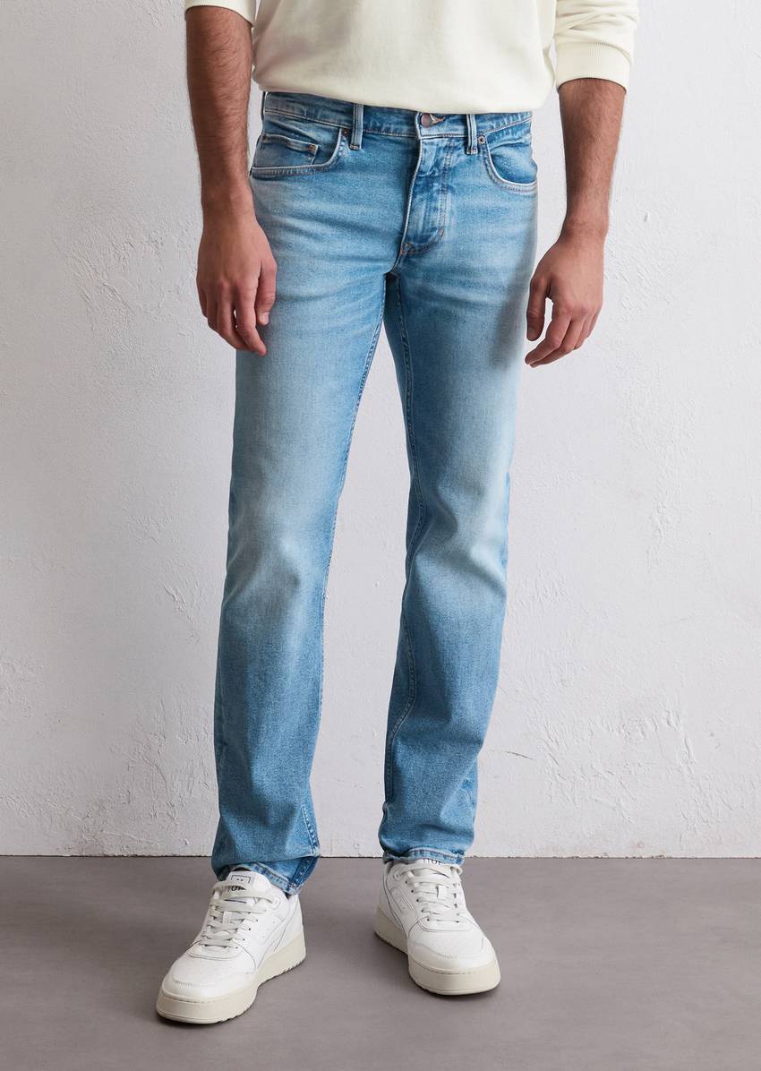 Jeans model Sjöbo shaped made from an organic cotton blend