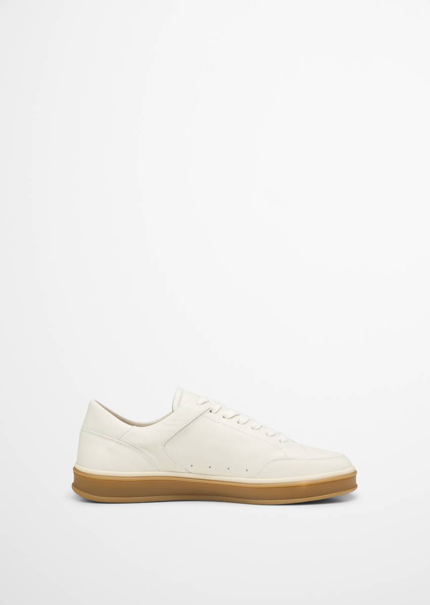 Sneaker made from fine cowhide