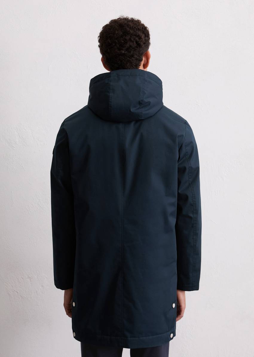 Short coat with hood in carcoat style