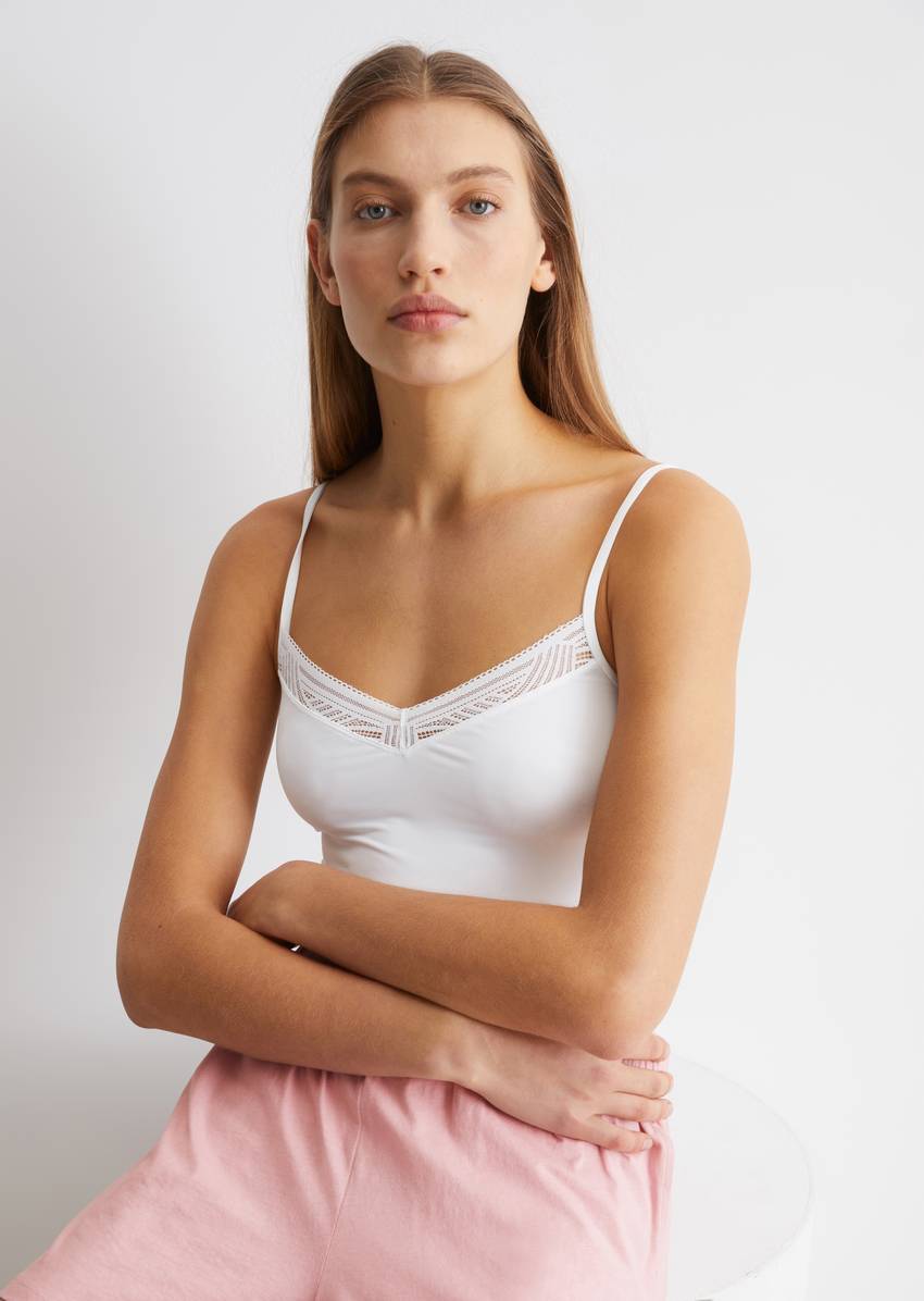 Lounge top with lace details