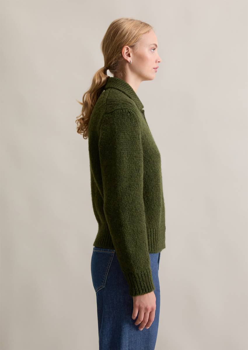 Chunky regular cardigan made from a soft virgin wool blend