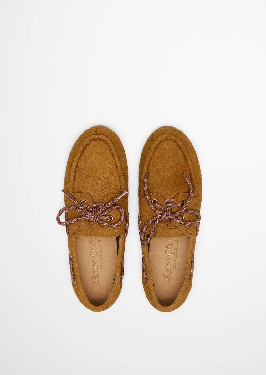 Boat shoe made from long-haired suede