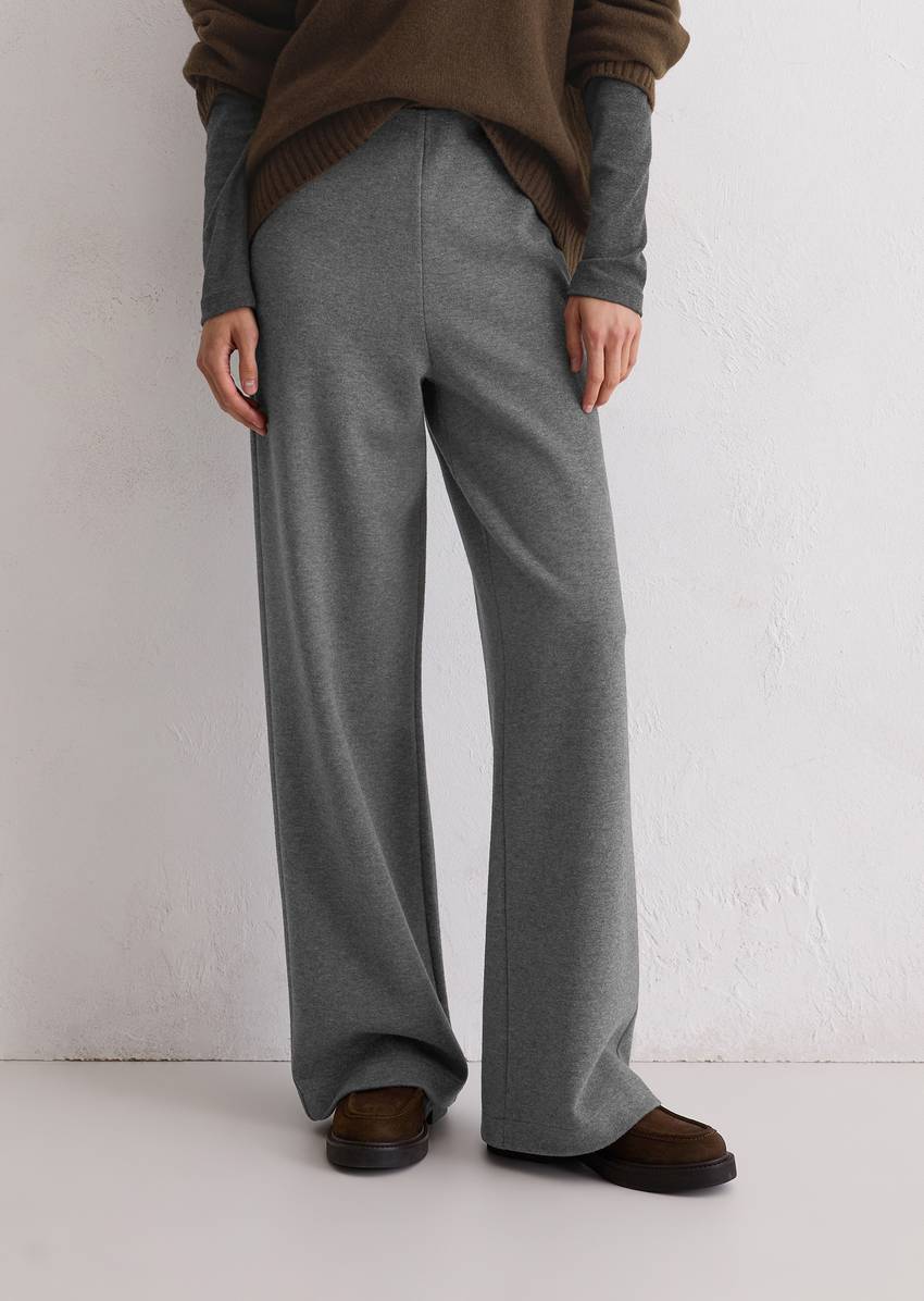Relaxed jersey pants made from compact interlock jersey