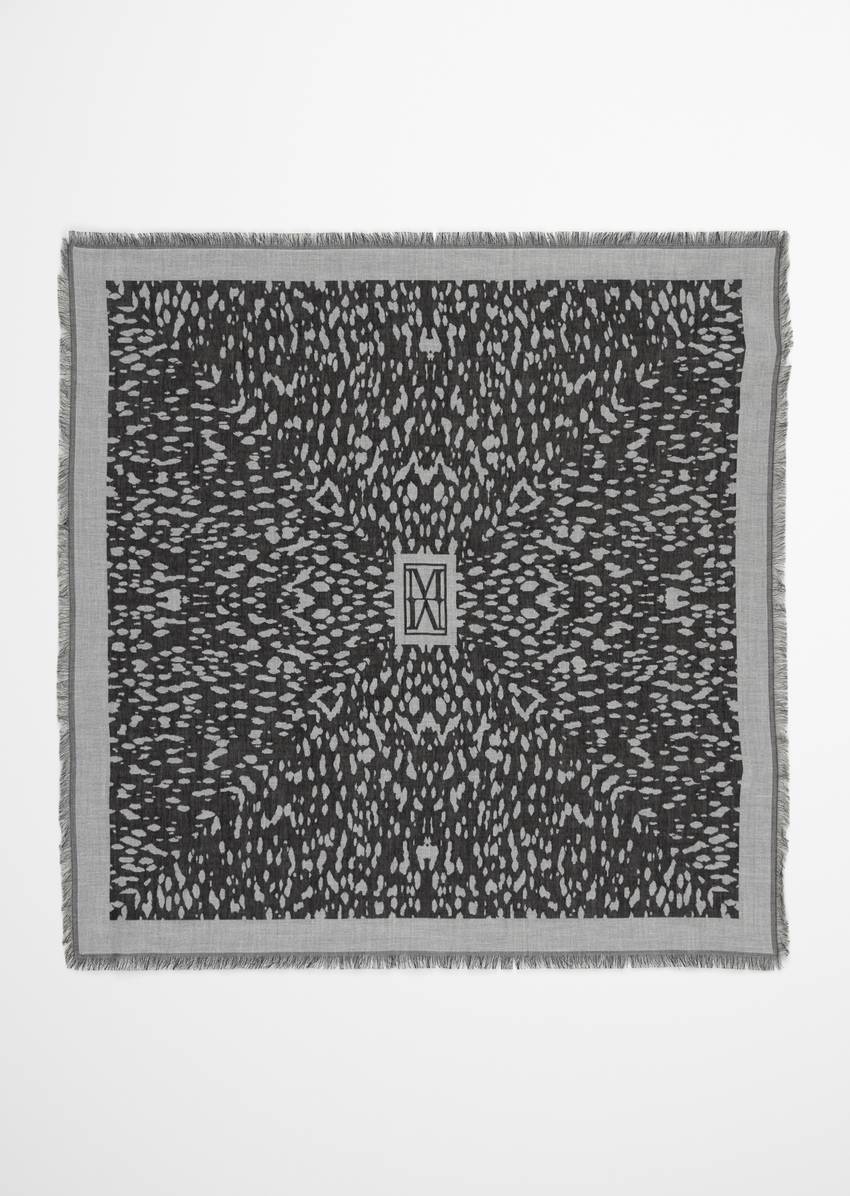 Carré cloth made from organic cotton jacquard