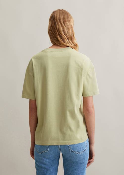 Basic relaxed T-shirt made from organic cotton