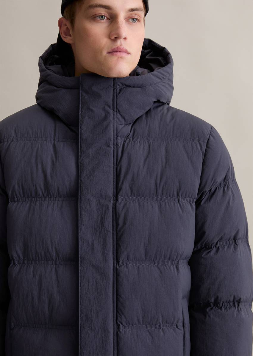 Hooded quilted coat water-repellent with light padding