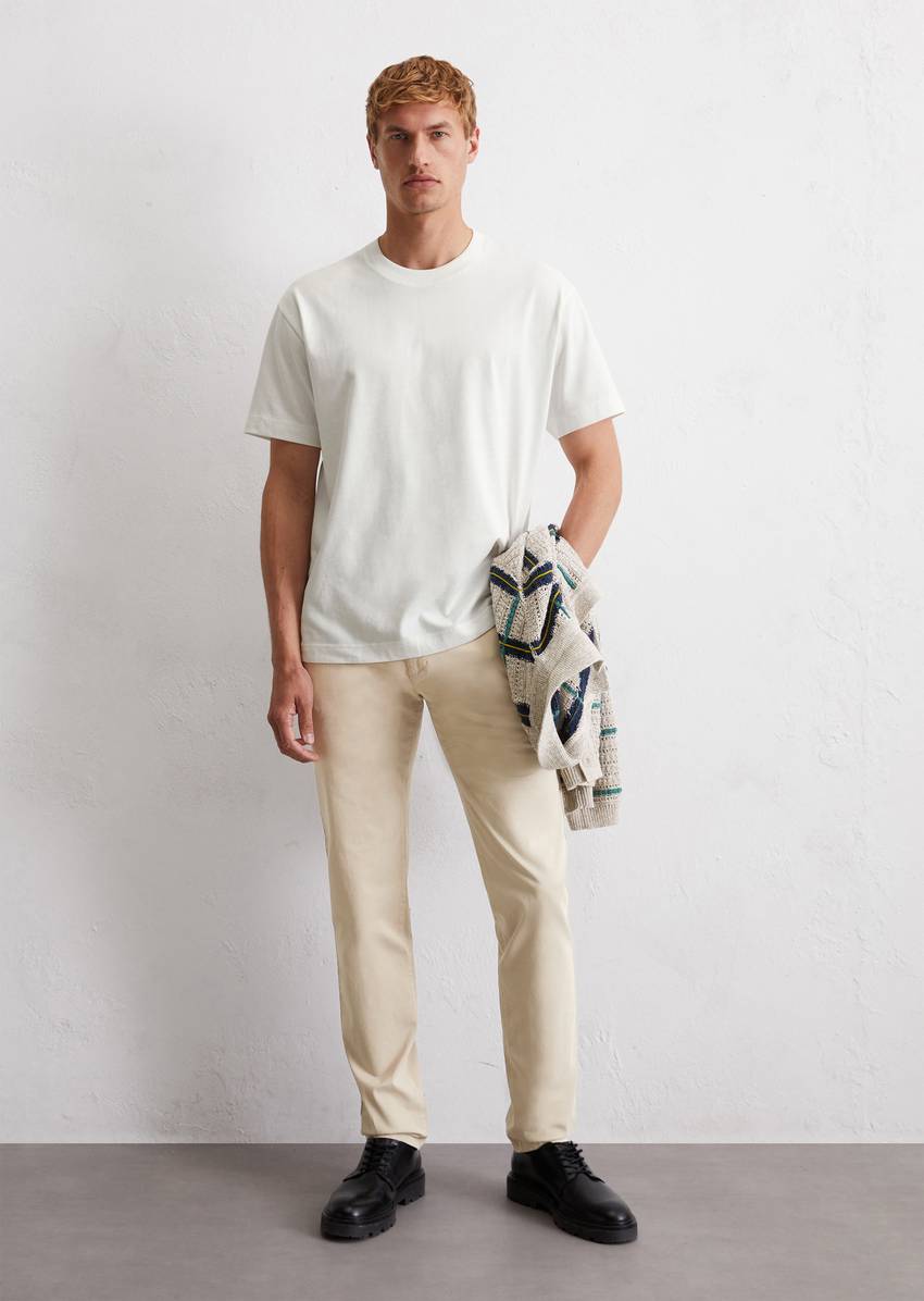 Chino model Stig shaped made from an organic cotton blend