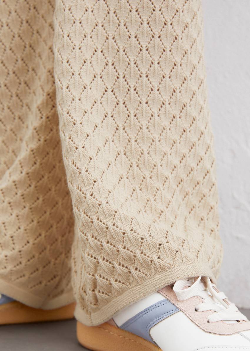 TEENS-GIRLS knitted trousers in crochet look