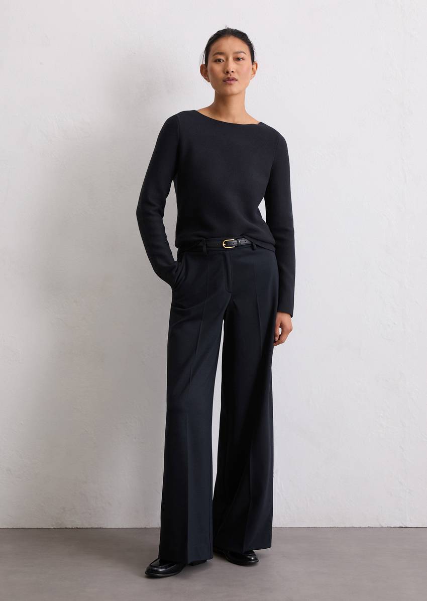 Sweater slim made from organic cotton