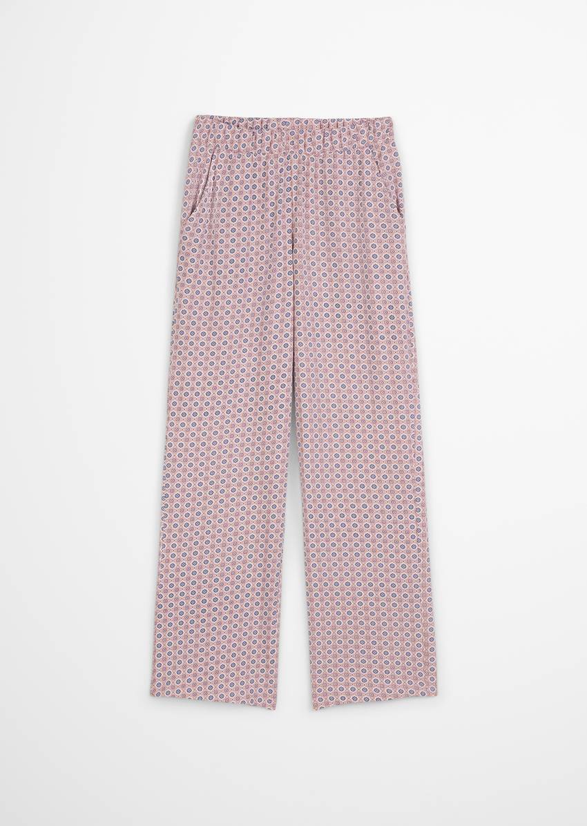 Lounge pants made from organic cotton jersey