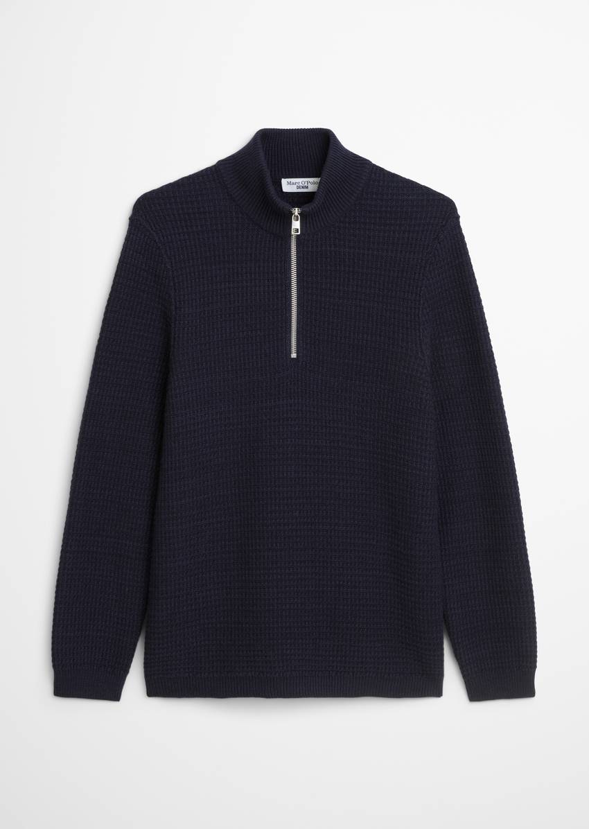 Relaxed knit troyer with a striking structure